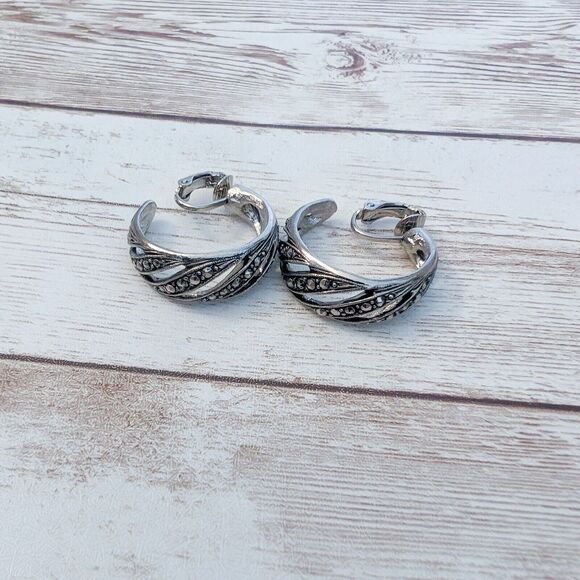 Vintage Clip On Earrings - Ornate Statement Hoops - Picture 5 of 9